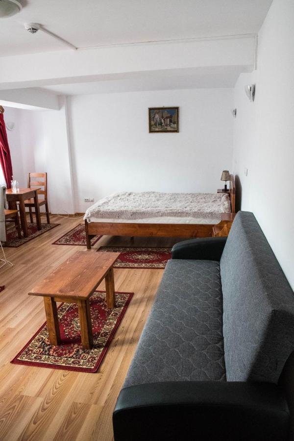 Pensiunea Floricel Stoeneşti Exterior foto